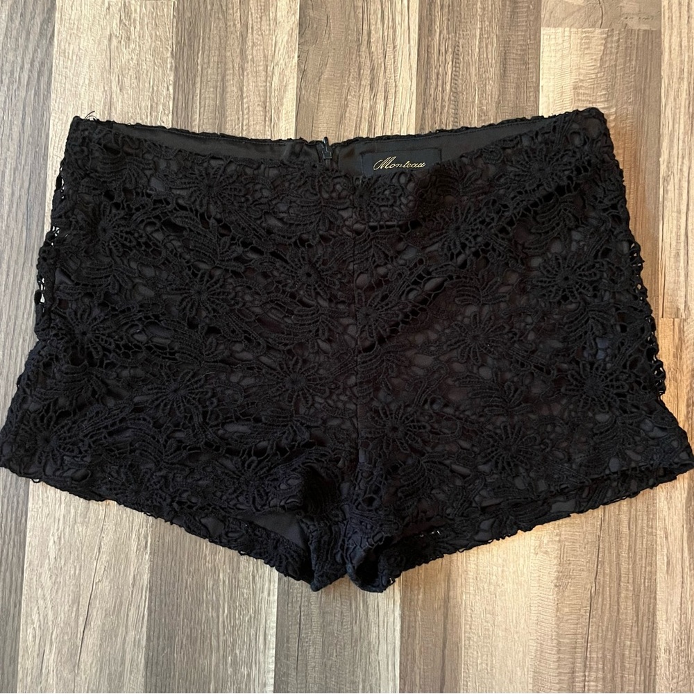 Vntg Monteau Black Floral Crochet Lace Shorts SZ XL
